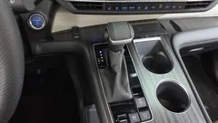 2022 Toyota Sienna 2.5 Hybrid 2WD, белый — фото 9