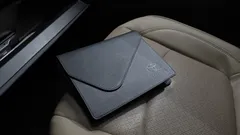 2022 Toyota Sienna 2.5 Hybrid 2WD, белый — фото 16