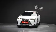 2024 Lexus UX 2.0 2WD, белый — фото 3