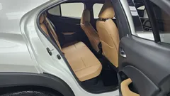 2024 Lexus UX 2.0 2WD, белый — фото 11