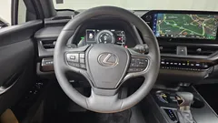 2024 Lexus UX 2.0 2WD, белый — фото 13