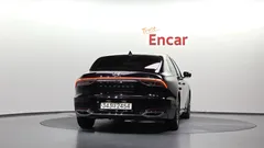 2022 Hyundai Grandeur Premium — фото 16