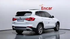 2022 BMW X3 xDrive 20i, белый — фото 2
