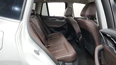 2022 BMW X3 xDrive 20i, белый — фото 11