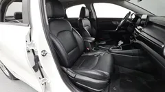 2021 Kia K3 Prestige, белый — фото 12