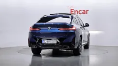 2022 BMW X4 xDrive20i M Sport — фото 4