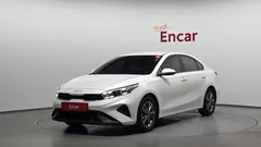 2022 Kia K3 1.6, белый — фото 1