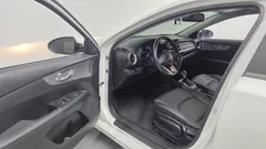 2022 Kia K3 1.6, белый — фото 10