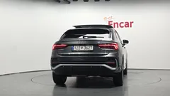 2023 Audi Q3 35 TDI Quattro Premium Sportback, серый — фото 4