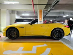 2023 Mercedes-Benz SL-Class AMG SL63 4MATIC+, жёлтый — фото 2