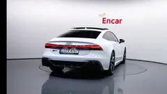 2023 Audi RS7 4.0 TFSI Quattro, белый — фото 4