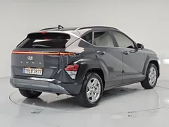 2023 Hyundai Kona Premium, серый — фото 4