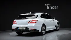2023 Genesis G70 Gasoline 2.0T 2WD, белый — фото 2