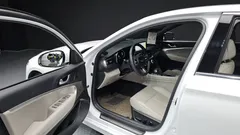 2023 Genesis G70 Gasoline 2.0T 2WD, белый — фото 10
