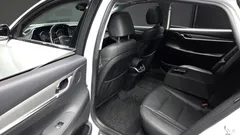 2023 Hyundai Grandeur 3.0 LPi Rent Car — фото 12