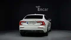 2022 Volvo S60 B5 Inscription, белый — фото 4