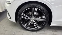 2022 Volvo S60 B5 Inscription, белый — фото 5