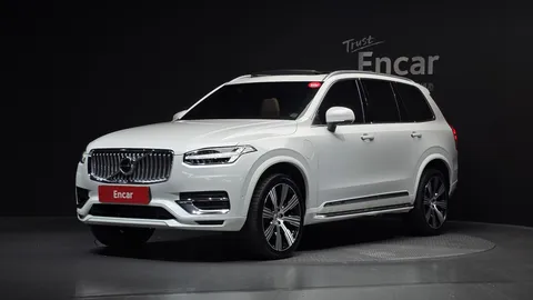 2022 Volvo XC90 T8 Ultimate Bright Hybrid