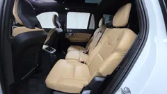 2022 Volvo XC90 T8 Ultimate Bright Hybrid, белый — фото 12