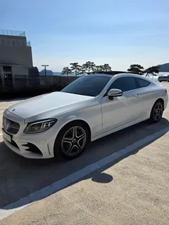 2022 Mercedes-Benz C-Class C200 Coupe — фото 4