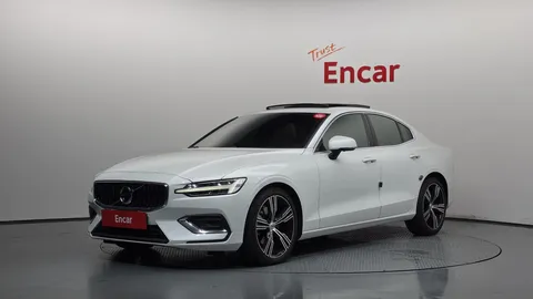 2022 Volvo S60 B5 Inscription