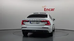 2022 Volvo S60 B5 Inscription, белый — фото 4
