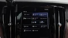 2022 Volvo S60 B5 Inscription, белый — фото 16