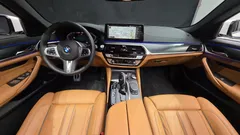 2023 BMW 5-Series 520i M Sport — фото 7