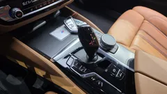 2023 BMW 5-Series 520i M Sport — фото 9