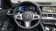2022 BMW 3-Series 320e M Sports — фото 13