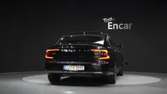 2023 Volvo S90 B6 AWD Ultimate Bright, чёрный — фото 4