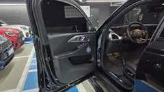 2023 BMW XM 4.4, чёрный — фото 20