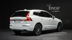 2021 Volvo XC60 B5 Inscription, белый — фото 2