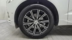 2021 Volvo XC60 B5 Inscription, белый — фото 5