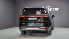 2023 Kia Carnival Diesel 9-Seater Prestige — фото 4