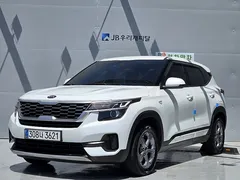 2022 Kia Seltos Diesel 1.6 2WD, белый — фото 1