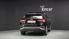 2022 Audi Q3 35 TDI Premium Sportback — фото 4