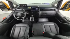 2023 Hyundai Staria L3.5 Kinder Safety Car — фото 7