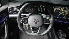 2021 Volkswagen Touareg 3.0 TDI R-Line, чёрный — фото 12