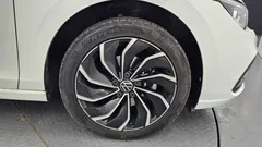 2023 Volkswagen Golf 2.0 TDI Prestige — фото 5