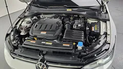 2023 Volkswagen Golf 2.0 TDI Prestige — фото 6