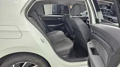 2023 Volkswagen Golf 2.0 TDI Prestige — фото 12