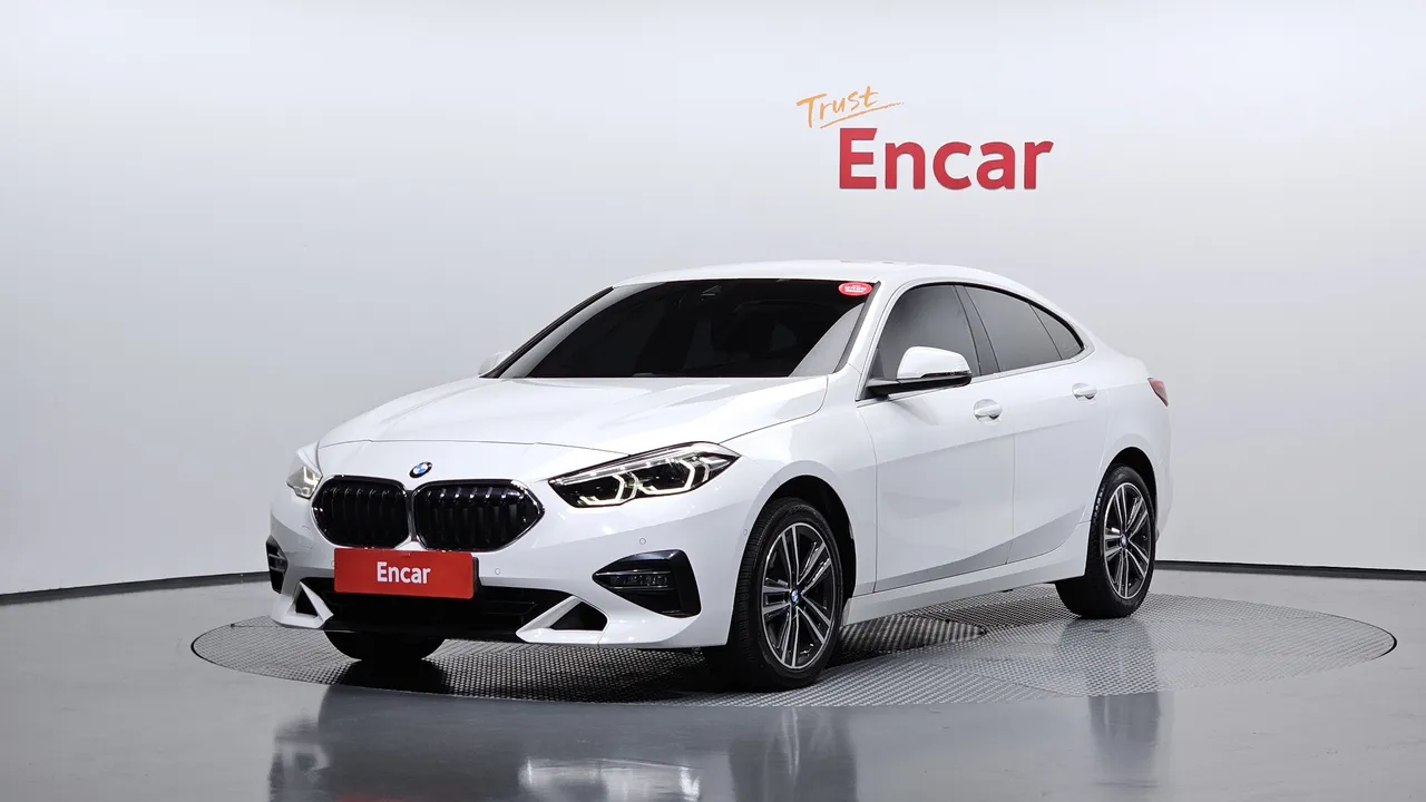 2023 BMW 2-Series 220i Sport