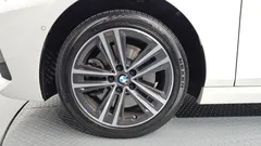 2023 BMW 2-Series 220i Sport, белый — фото 5