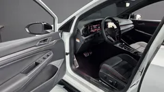 2023 Volkswagen Golf 2.0 GTI — фото 10