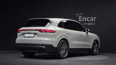 2023 Porsche Cayenne 3.0 PLATINUM EDITION — фото 2