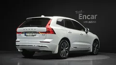 2022 Volvo XC60 B6 Inscirtion, белый — фото 2