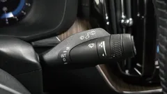 2022 Volvo XC60 B6 Inscirtion, белый — фото 19