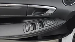 2023 Hyundai Sonata 2.0 — фото 17