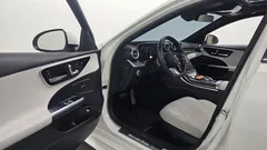2022 Mercedes-Benz C-Class C300 AMG Line, белый — фото 10